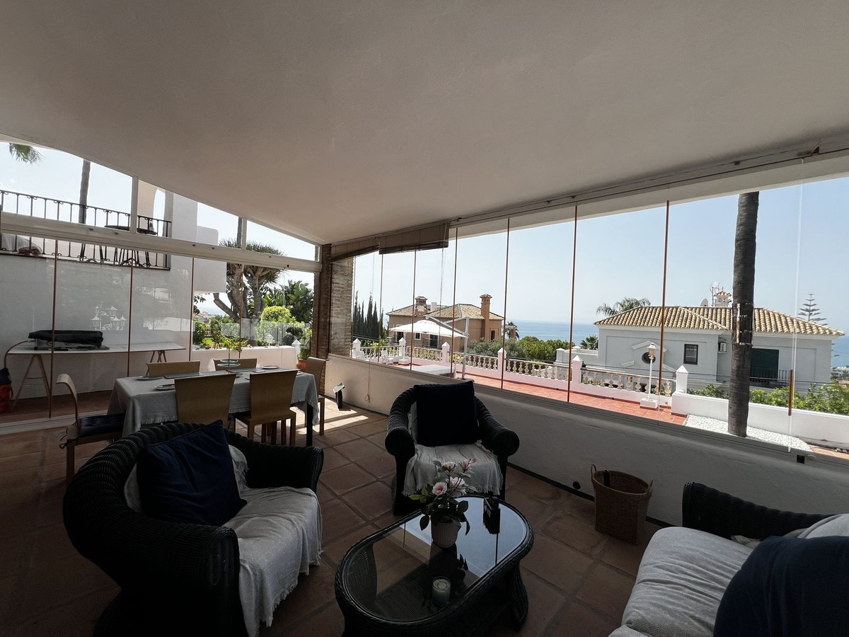 5 Bed Townhouse for sale in Estepona Costa Del Sol, Málaga, Spain