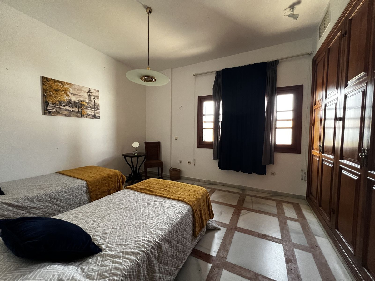 5 Bed Townhouse for sale in Estepona Costa Del Sol, Málaga, Spain