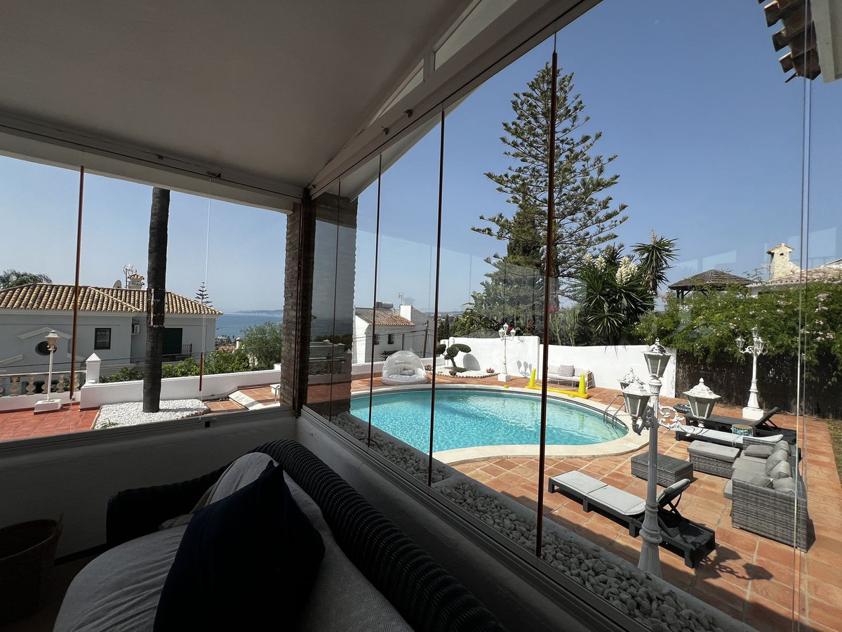 5 Bed Townhouse for sale in Estepona Costa Del Sol, Málaga, Spain
