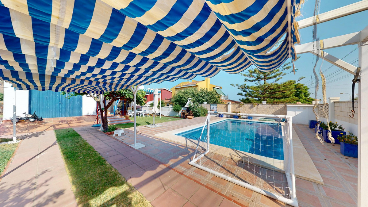 4 Bed Townhouse for sale in Chilches Costa Del Sol East, Málaga, Spain