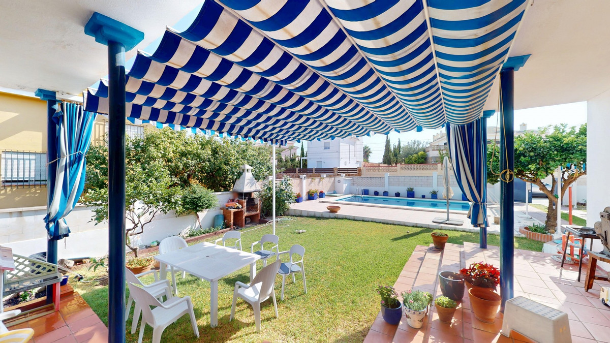 4 Bed Townhouse for sale in Chilches Costa Del Sol East, Málaga, Spain