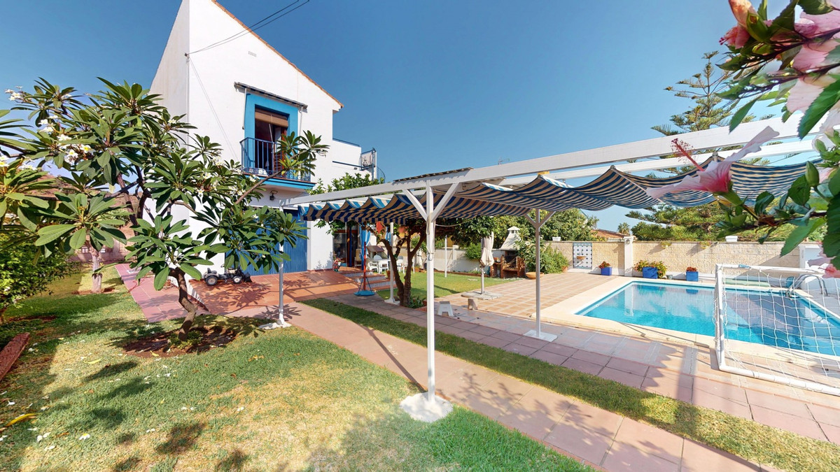 4 Bed Townhouse for sale in Chilches Costa Del Sol East, Málaga, Spain