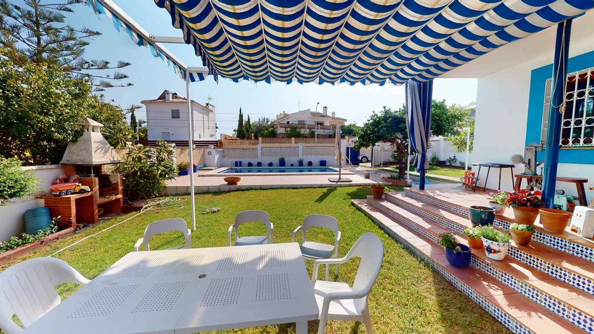 4 Bed Townhouse for sale in Chilches Costa Del Sol East, Málaga, Spain