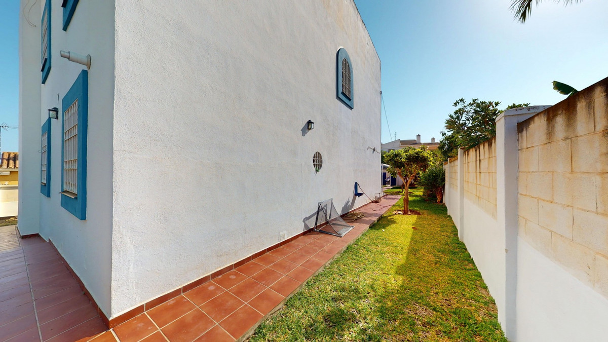 4 Bed Townhouse for sale in Chilches Costa Del Sol East, Málaga, Spain