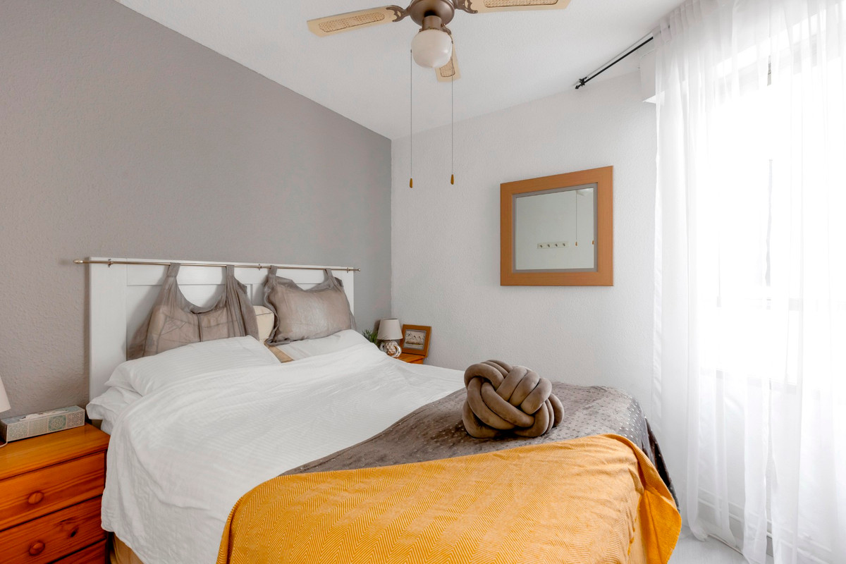Se vende Apartamento Planta Media de 2 dormitorios en Costa Blanca, Alicante, España