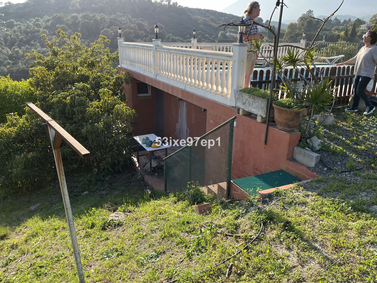 3 Bed Townhouse for sale in Estepona Costa Del Sol, Málaga, Spain