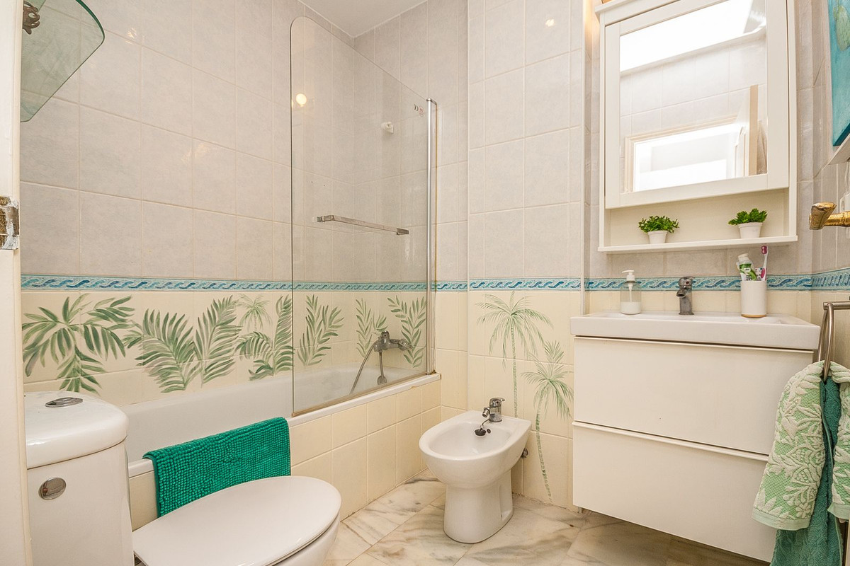 3 Bed Apartment for sale in Cabopino Costa Del Sol, Málaga, Spain