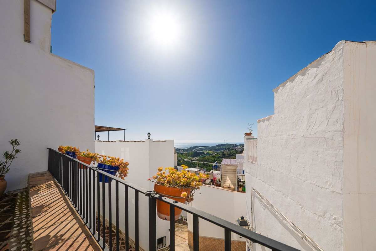 Se vende Adosada de 5 dormitorios en Costa Del Sol East, Málaga, España