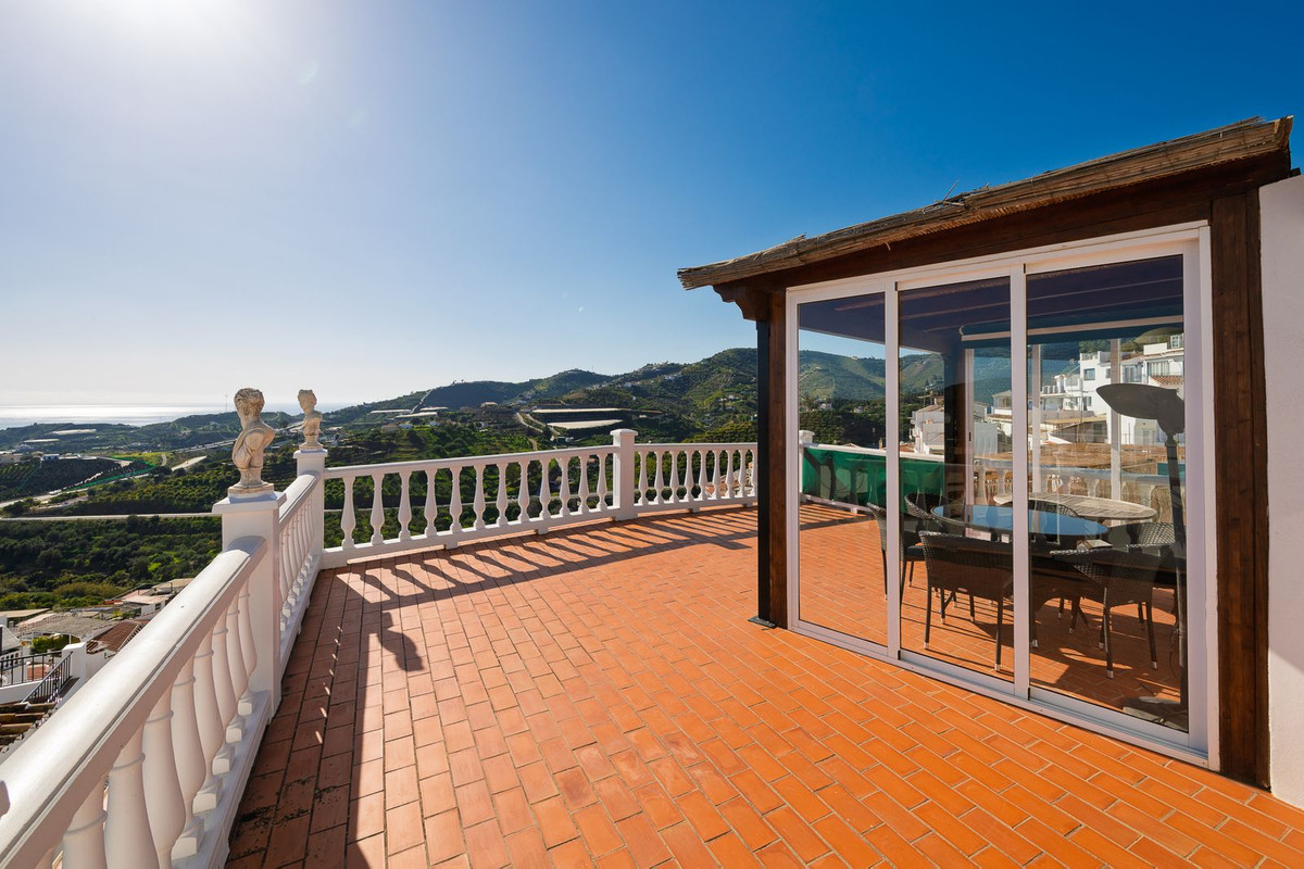 Se vende Adosada de 5 dormitorios en Costa Del Sol East, Málaga, España