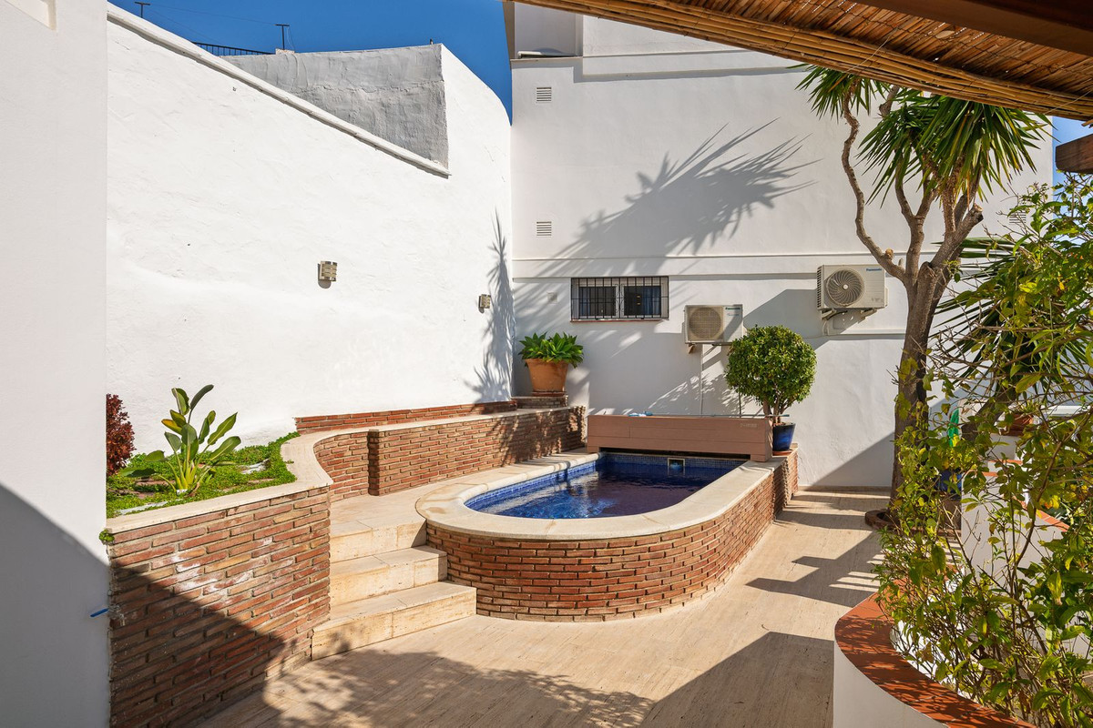 Se vende Adosada de 5 dormitorios en Costa Del Sol East, Málaga, España
