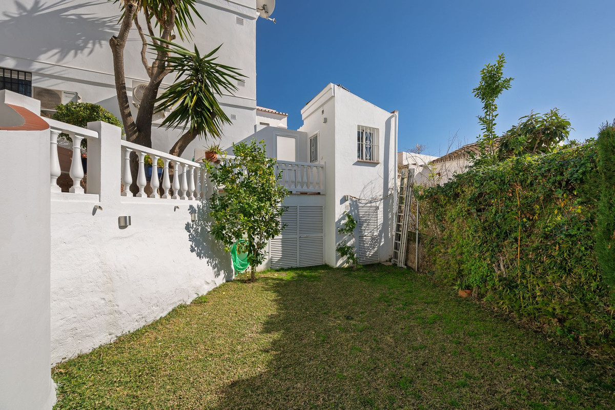 Se vende Adosada de 5 dormitorios en Costa Del Sol East, Málaga, España