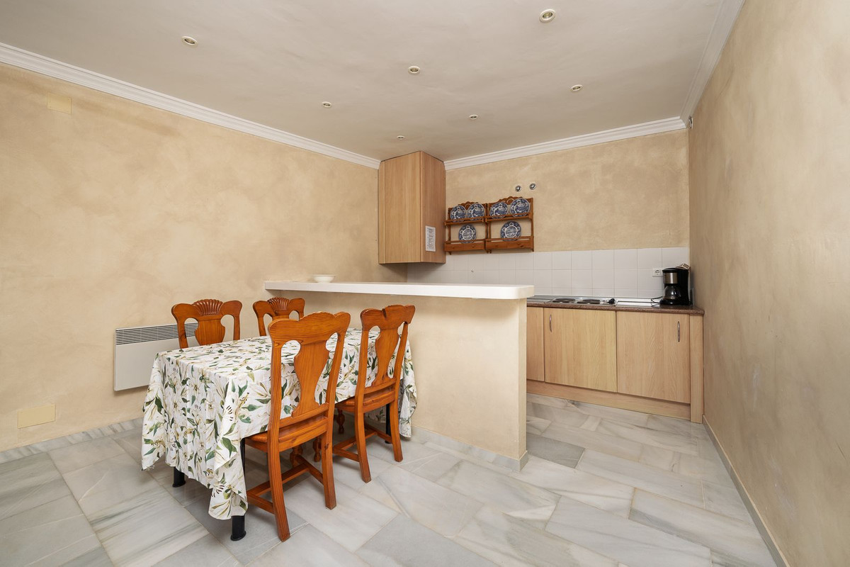 Se vende Adosada de 5 dormitorios en Costa Del Sol East, Málaga, España