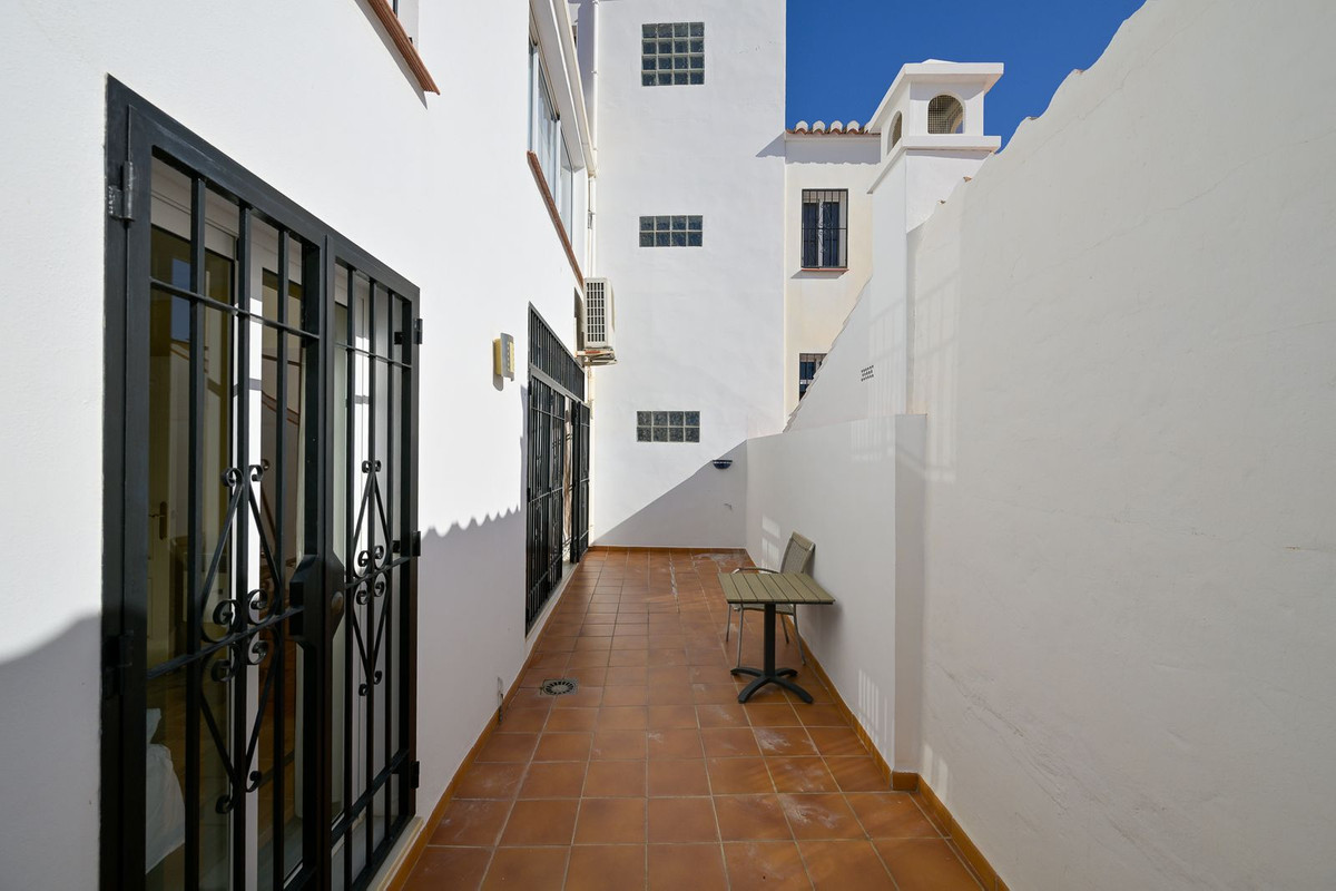 Se vende Adosada de 5 dormitorios en Costa Del Sol East, Málaga, España