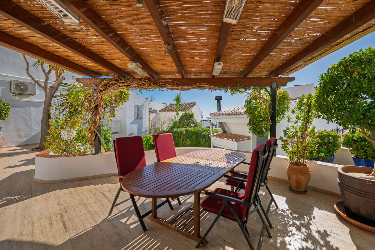 Se vende Adosada de 5 dormitorios en Costa Del Sol East, Málaga, España