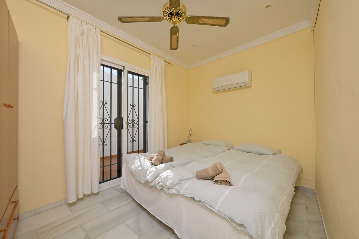Se vende Adosada de 5 dormitorios en Costa Del Sol East, Málaga, España