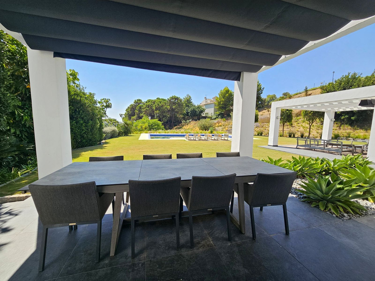 4 Bed Townhouse for sale in Benahavís Costa Del Sol, Málaga, Spain