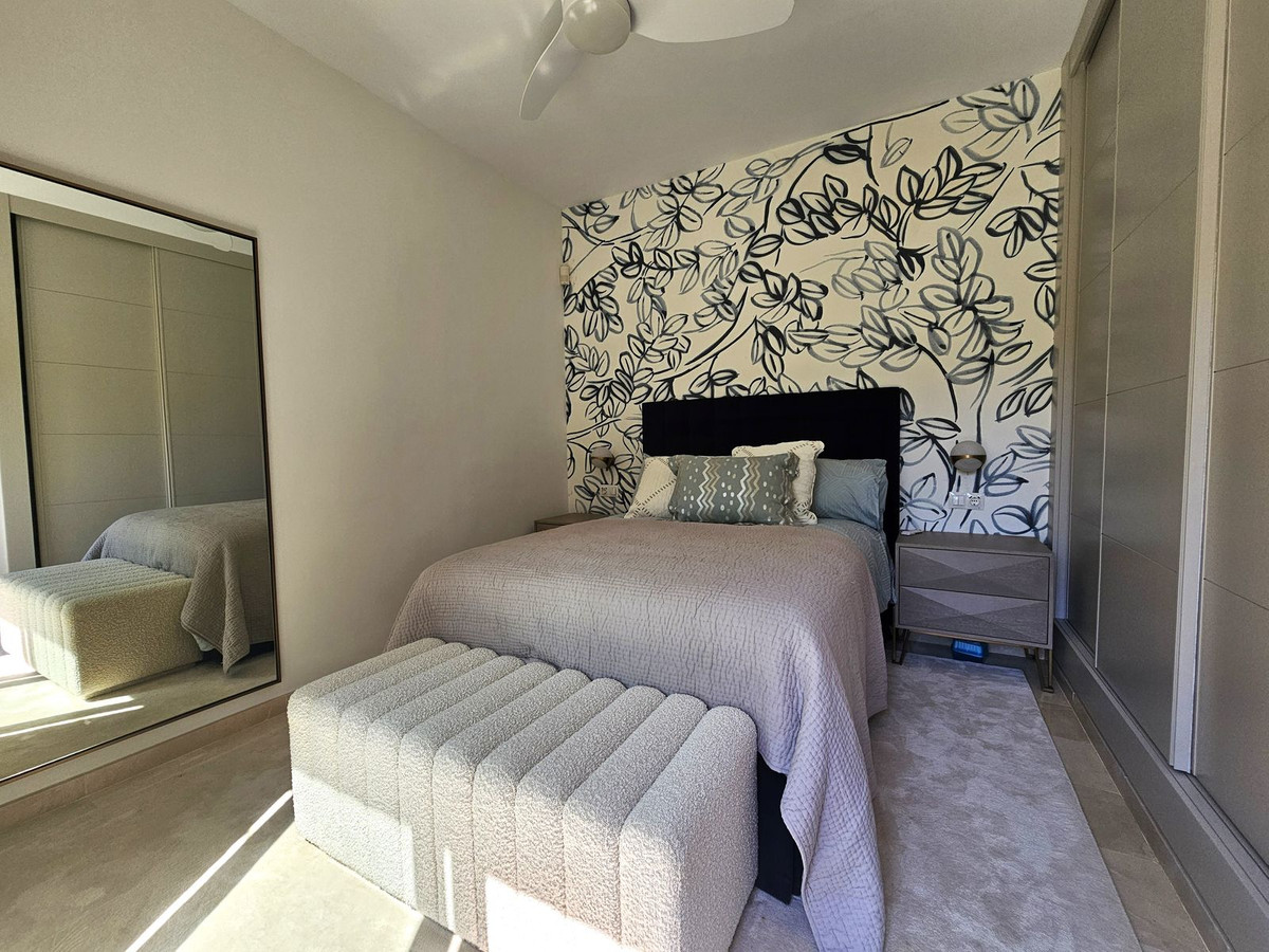 4 Bed Townhouse for sale in Benahavís Costa Del Sol, Málaga, Spain