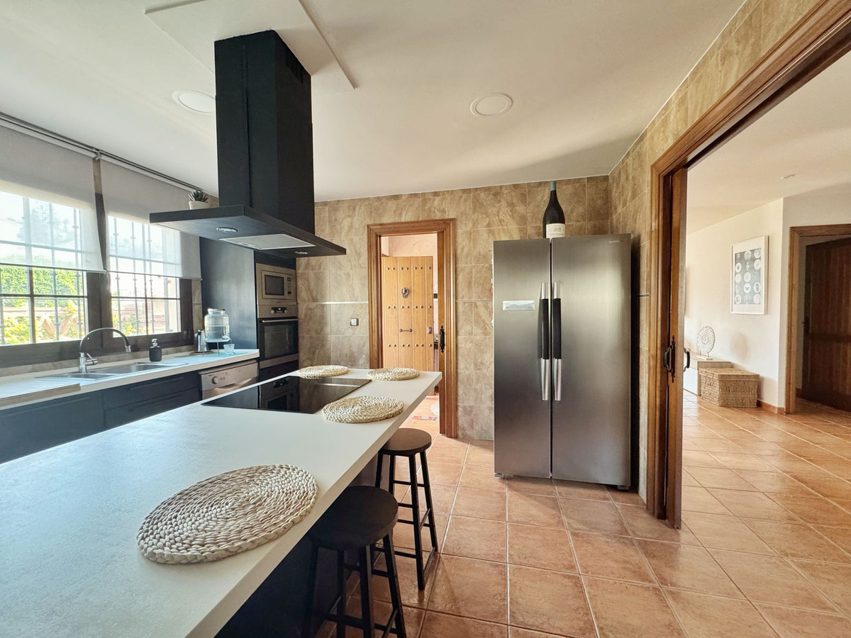 3 Bed Townhouse for sale in Sierrezuela Costa Del Sol, Málaga, Spain