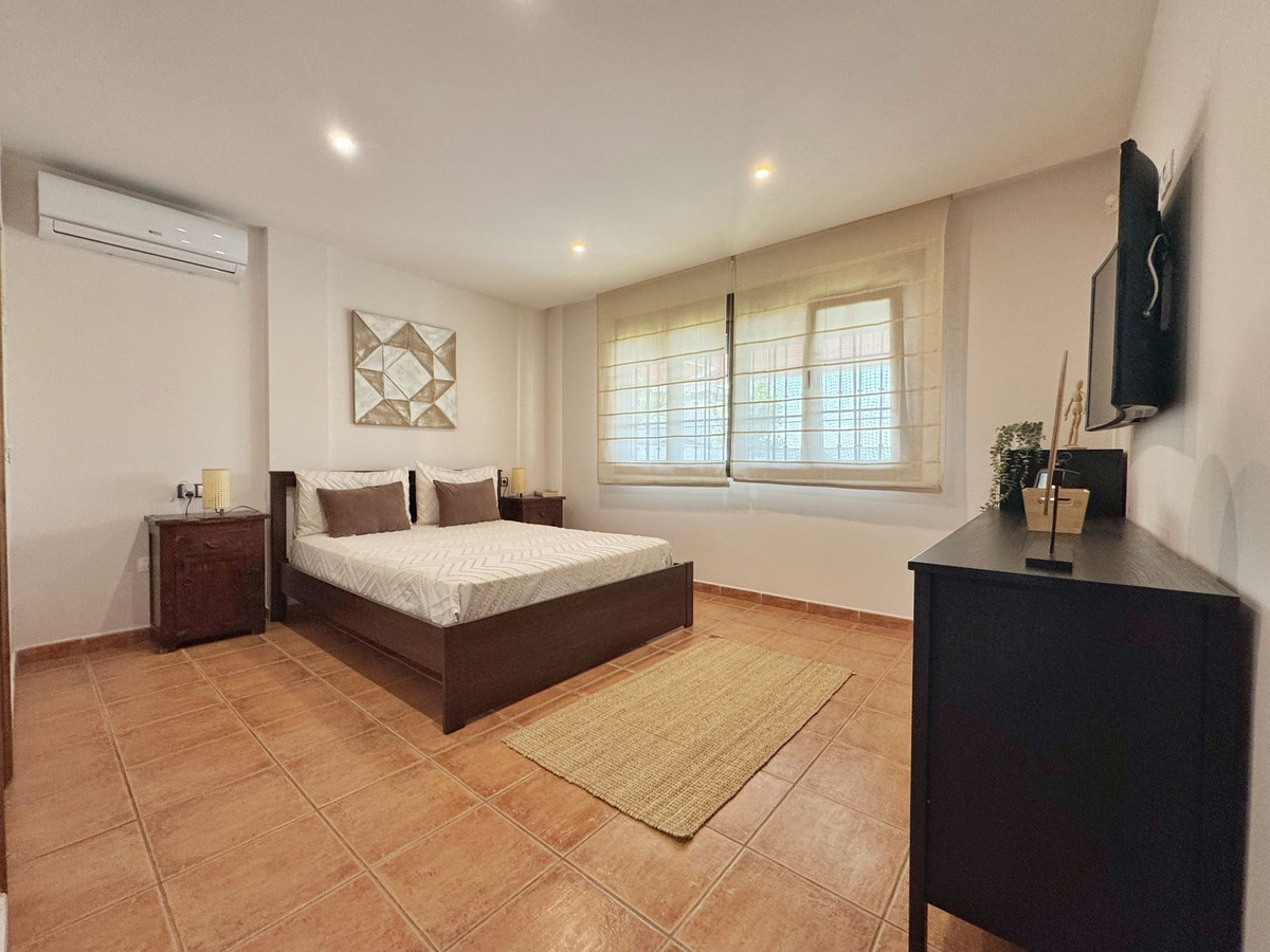 3 Bed Townhouse for sale in Sierrezuela Costa Del Sol, Málaga, Spain