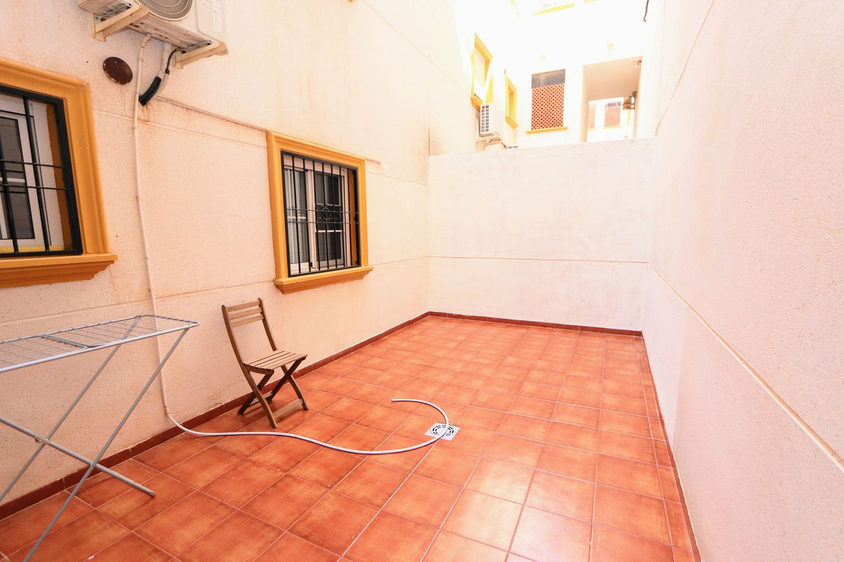 Se vende Apartamento Planta Baja de 2 dormitorios en Costa Blanca, Alicante, España
