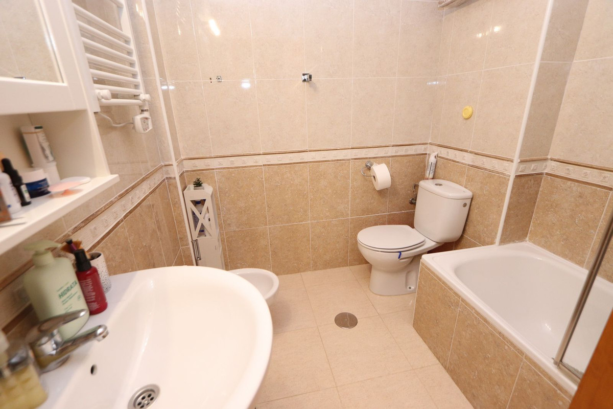 Se vende Apartamento Planta Baja de 2 dormitorios en Costa Blanca, Alicante, España