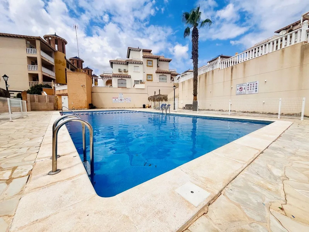 Se vende Apartamento Planta Baja de 2 dormitorios en Costa Blanca, Alicante, España