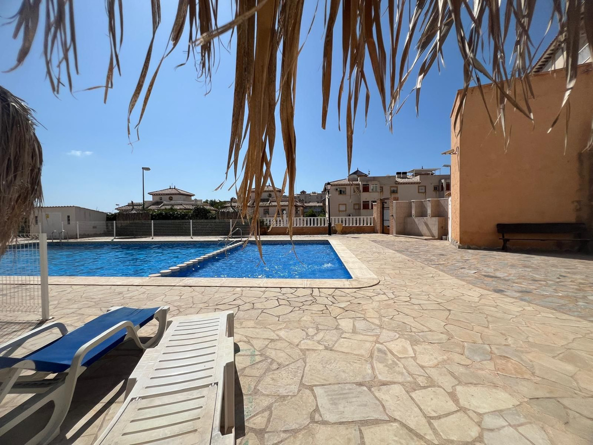 Se vende Apartamento Planta Baja de 2 dormitorios en Costa Blanca, Alicante, España