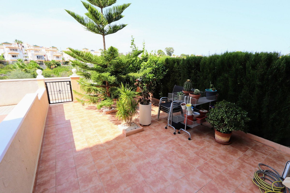 Se vende Apartamento Planta Baja de 2 dormitorios en Costa Blanca, Alicante, España