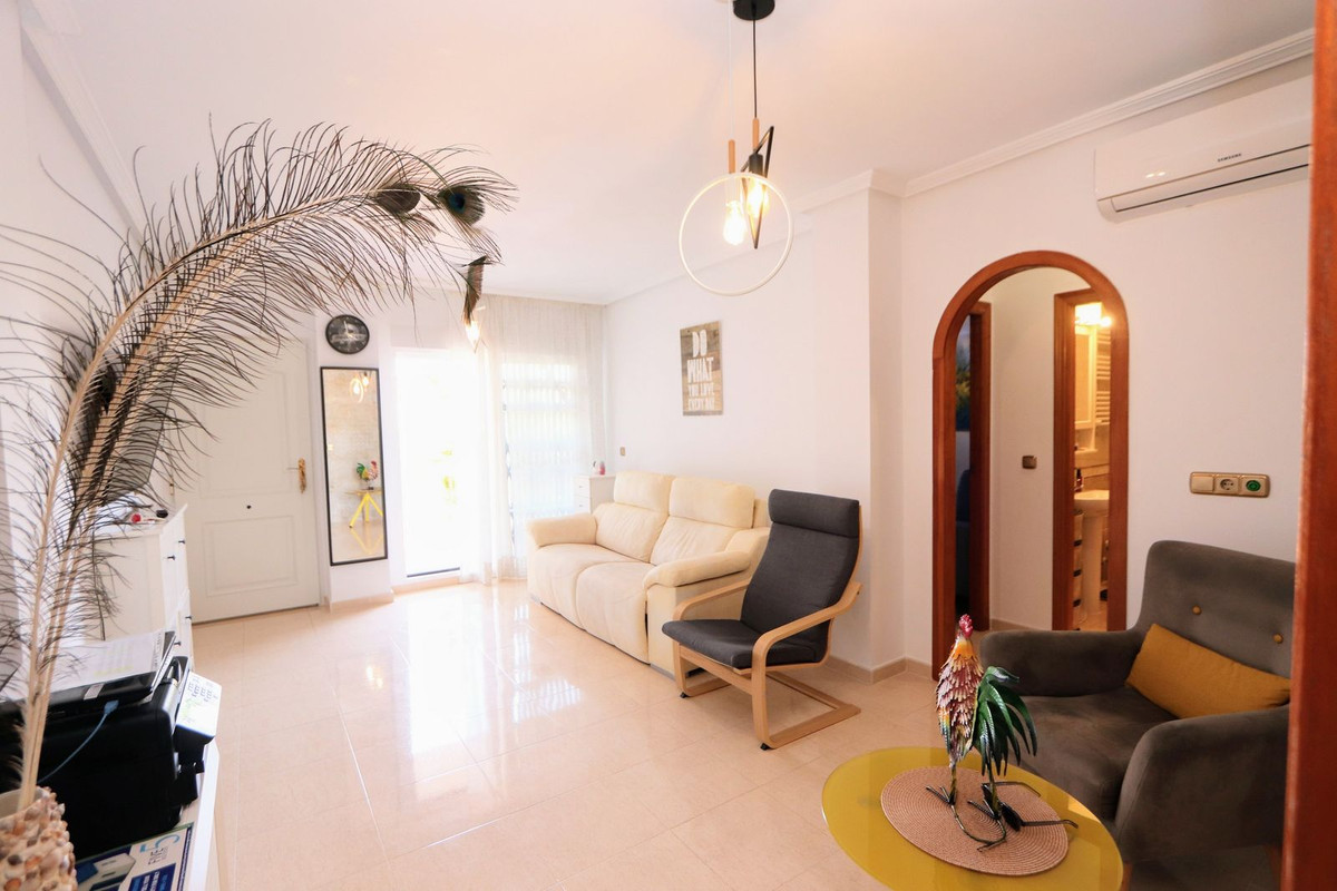 Se vende Apartamento Planta Baja de 2 dormitorios en Costa Blanca, Alicante, España