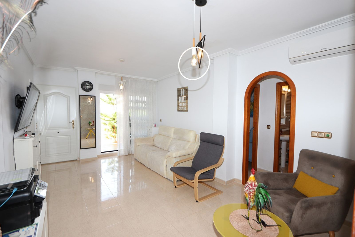Se vende Apartamento Planta Baja de 2 dormitorios en Costa Blanca, Alicante, España