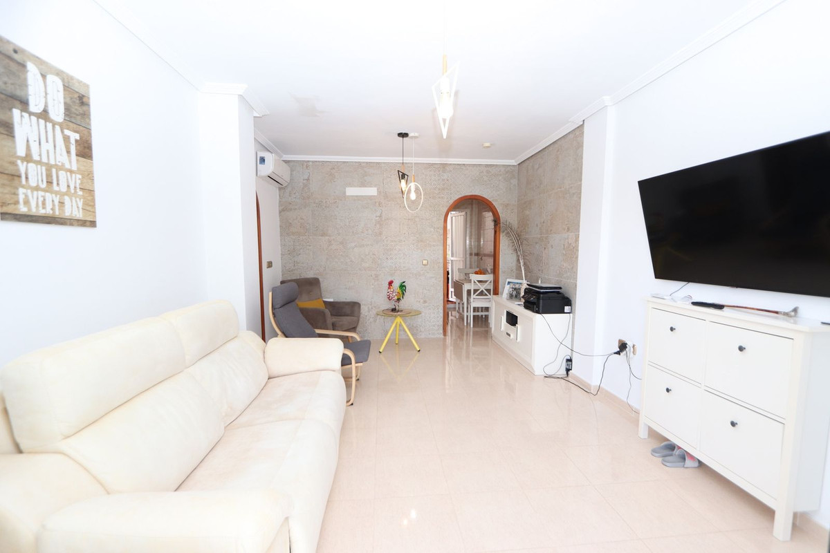 Se vende Apartamento Planta Baja de 2 dormitorios en Costa Blanca, Alicante, España