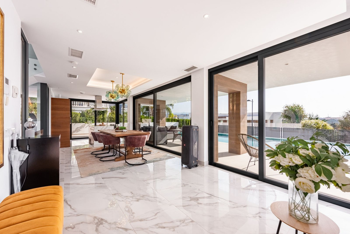 3 Bed Townhouse for sale in Estepona Costa Del Sol, Málaga, Spain