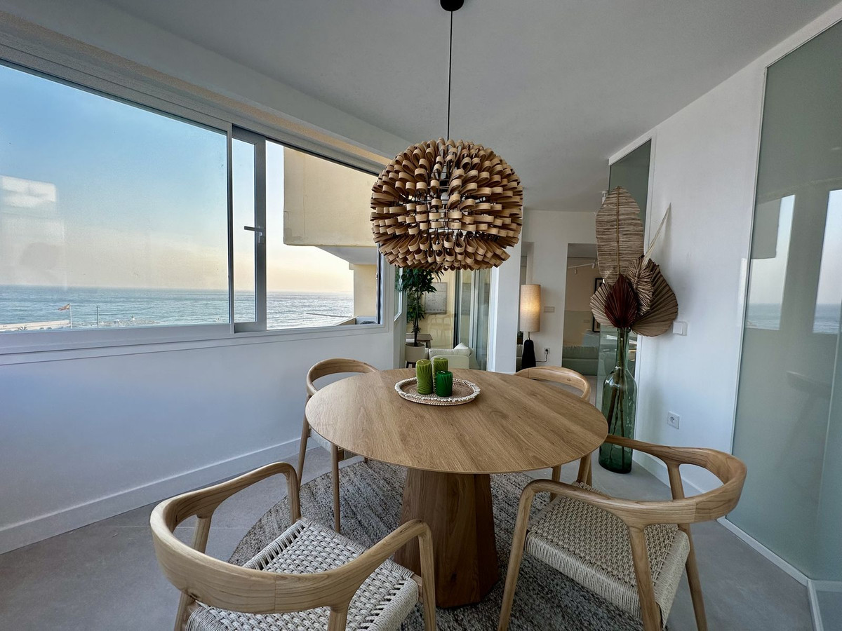 3 Bed Apartment for sale in Marbella Costa Del Sol, Málaga, Spain