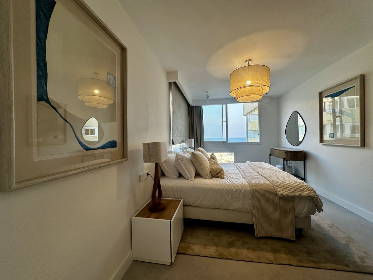3 Bed Apartment for sale in Marbella Costa Del Sol, Málaga, Spain
