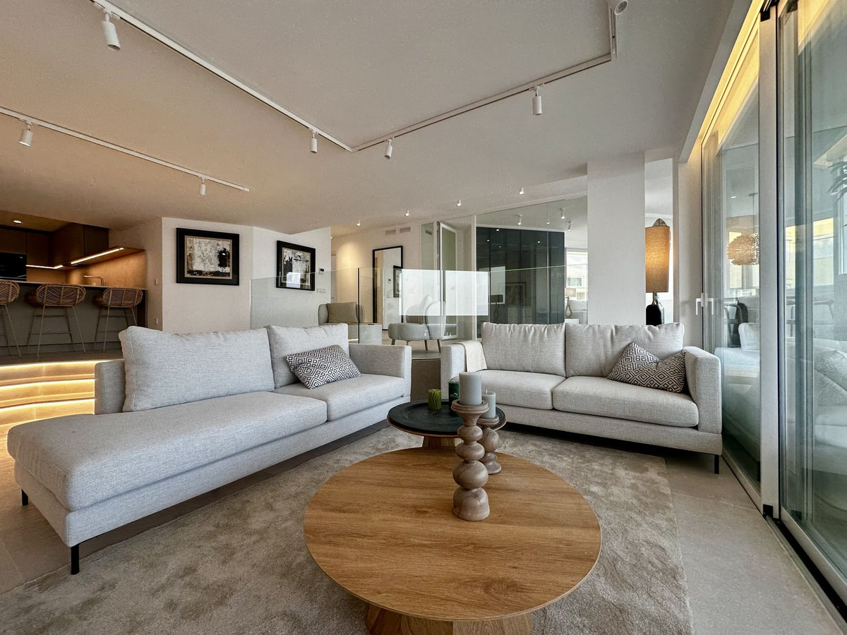3 Bed Apartment for sale in Marbella Costa Del Sol, Málaga, Spain