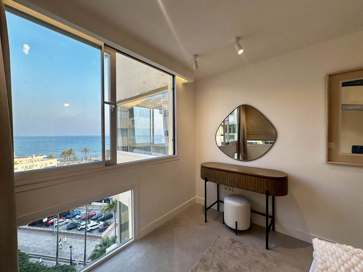 3 Bed Apartment for sale in Marbella Costa Del Sol, Málaga, Spain
