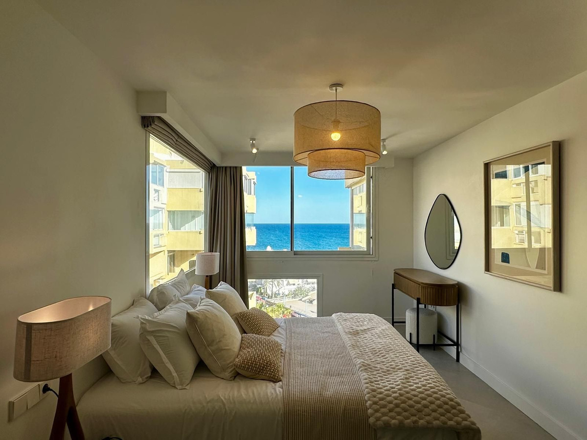 3 Bed Apartment for sale in Marbella Costa Del Sol, Málaga, Spain