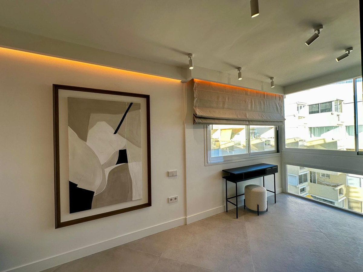 3 Bed Apartment for sale in Marbella Costa Del Sol, Málaga, Spain