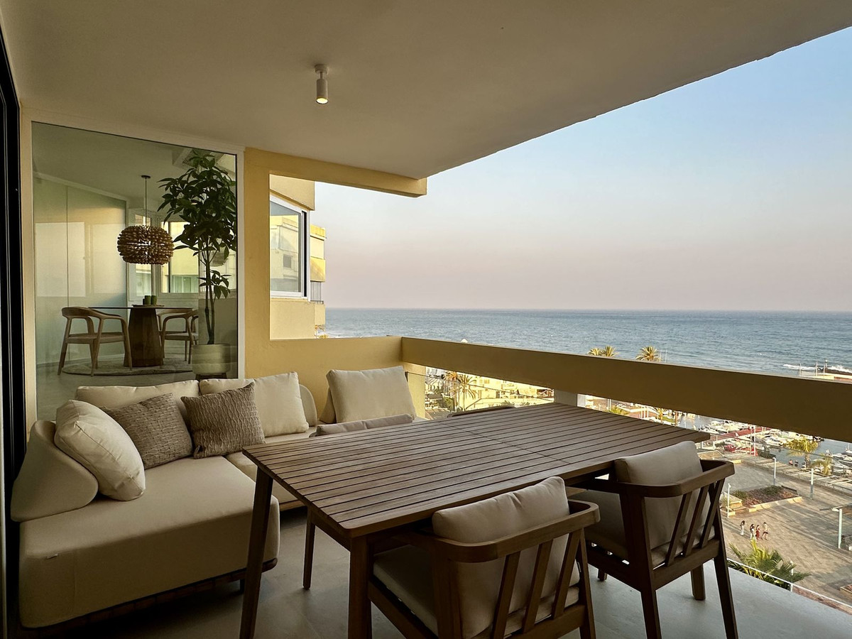 3 Bed Apartment for sale in Marbella Costa Del Sol, Málaga, Spain