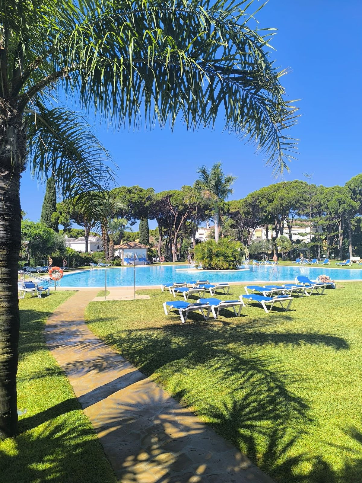 3 Bed Apartment for sale in El Presidente Costa Del Sol, Málaga, Spain