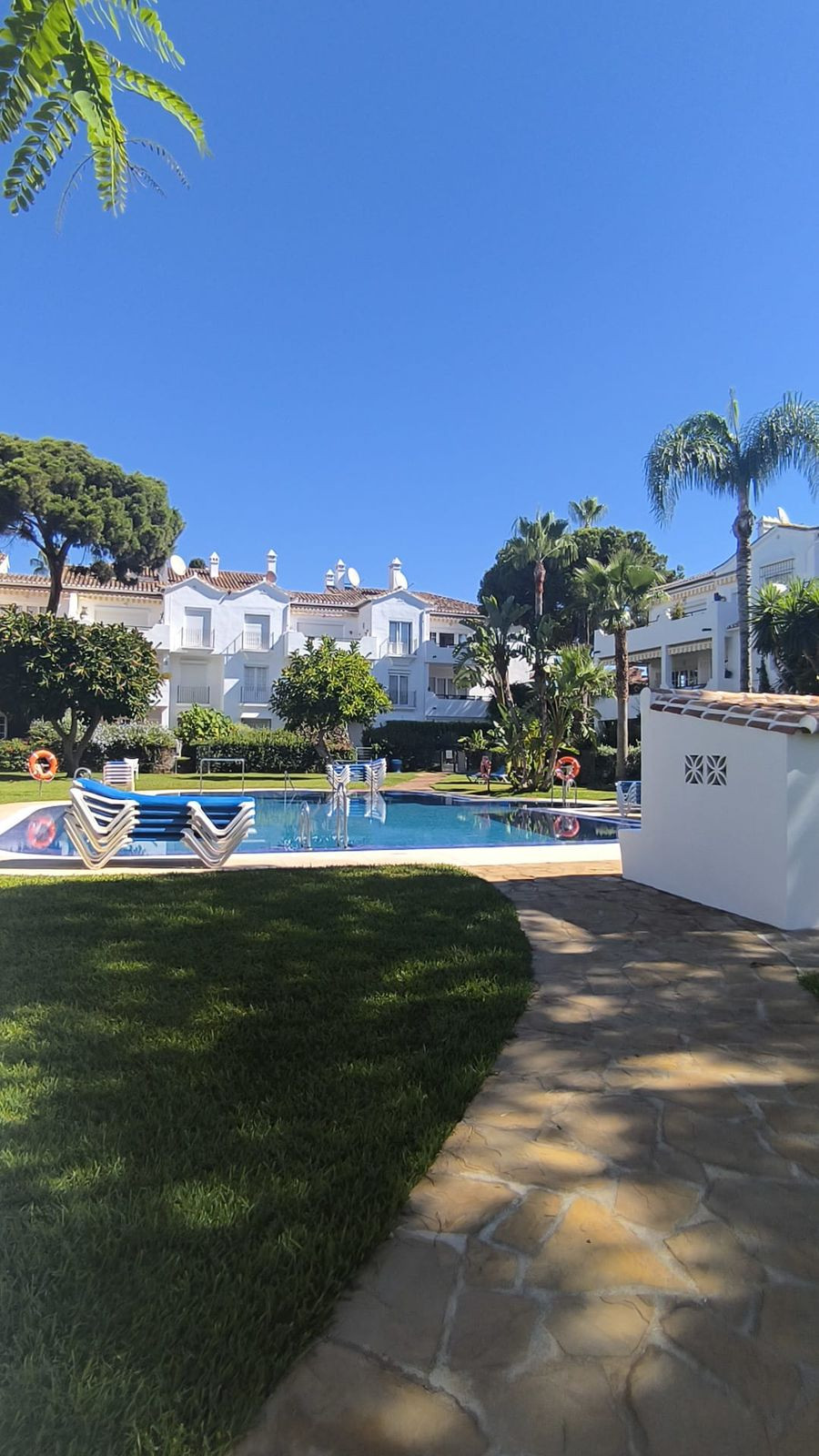 3 Bed Apartment for sale in El Presidente Costa Del Sol, Málaga, Spain