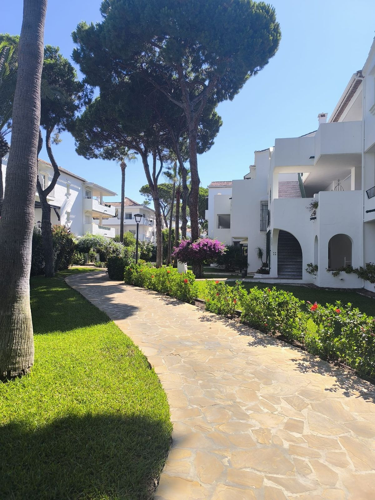 3 Bed Apartment for sale in El Presidente Costa Del Sol, Málaga, Spain