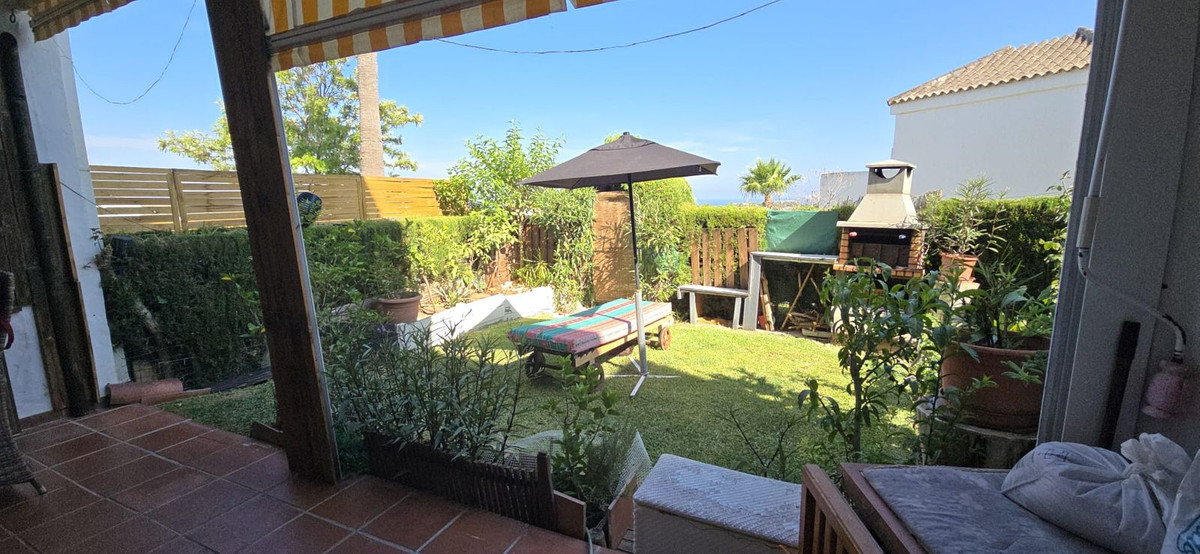 Se vende Apartamento Planta Baja de 2 dormitorios en Costa Del Sol, Málaga, España