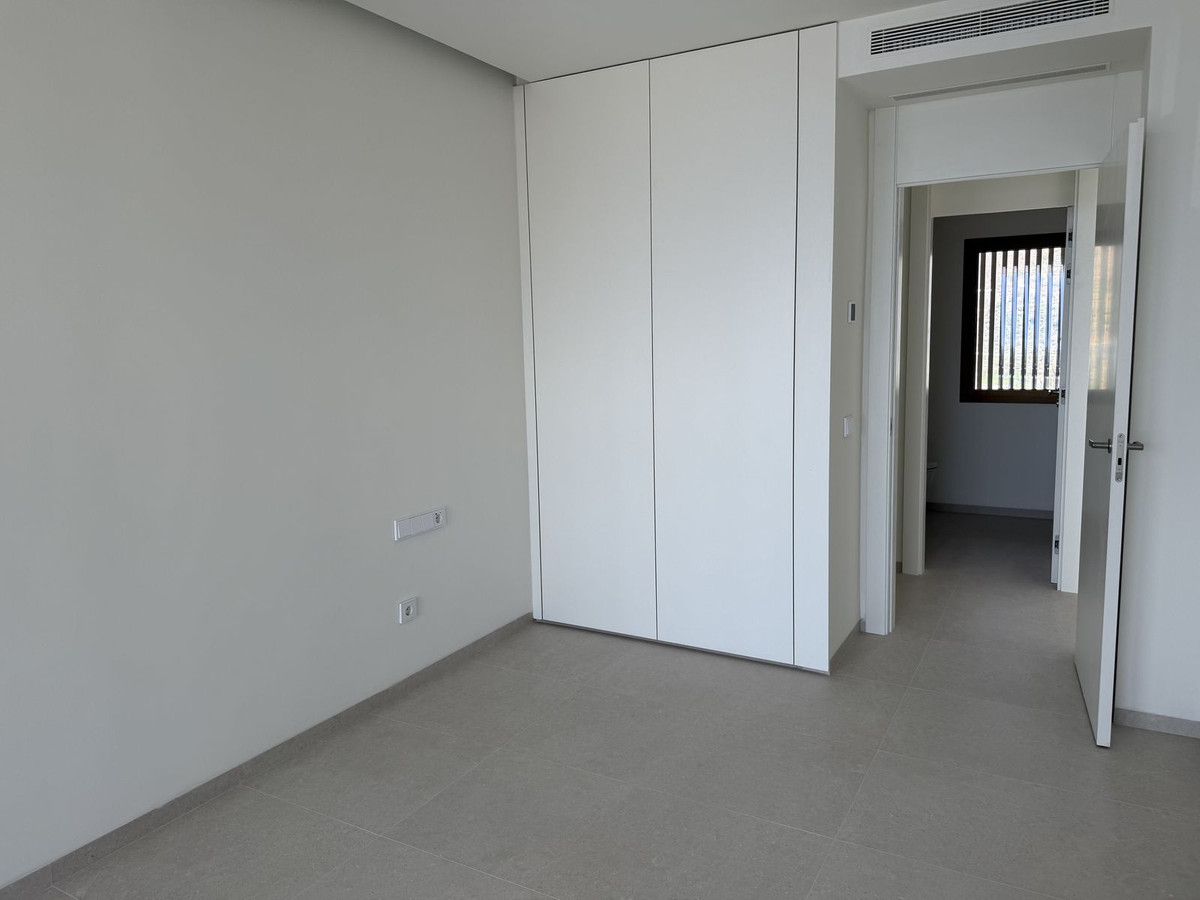 4 Bed Apartment for sale in La Quinta Costa Del Sol, Málaga, Spain