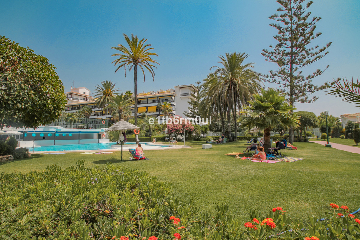 Se vende Apartamento Planta Baja de 1 dormitorios en Costa Del Sol, Málaga, España