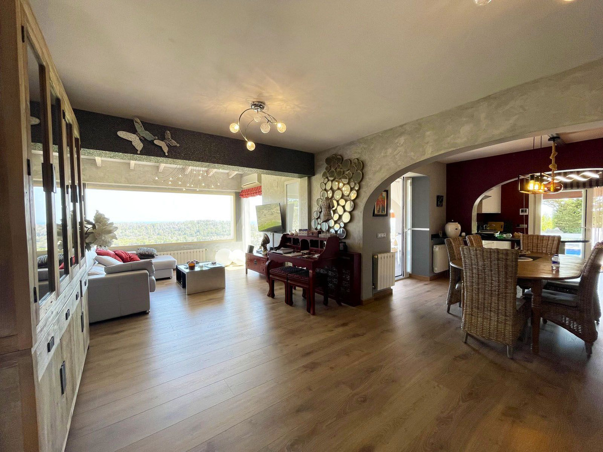 3 Bed Townhouse for sale in Calpe Costa Blanca, Alicante, Spain