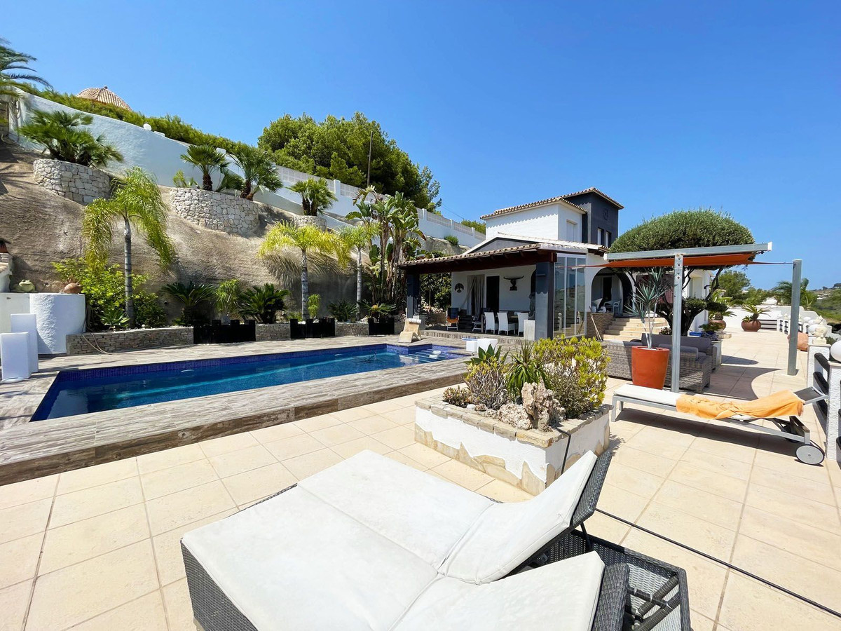 3 Bed Townhouse for sale in Calpe Costa Blanca, Alicante, Spain