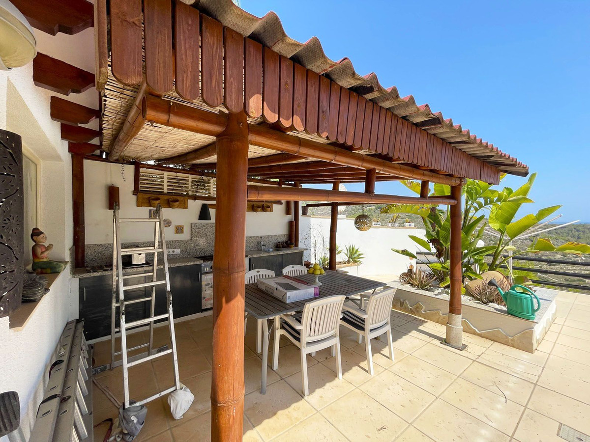 3 Bed Townhouse for sale in Calpe Costa Blanca, Alicante, Spain