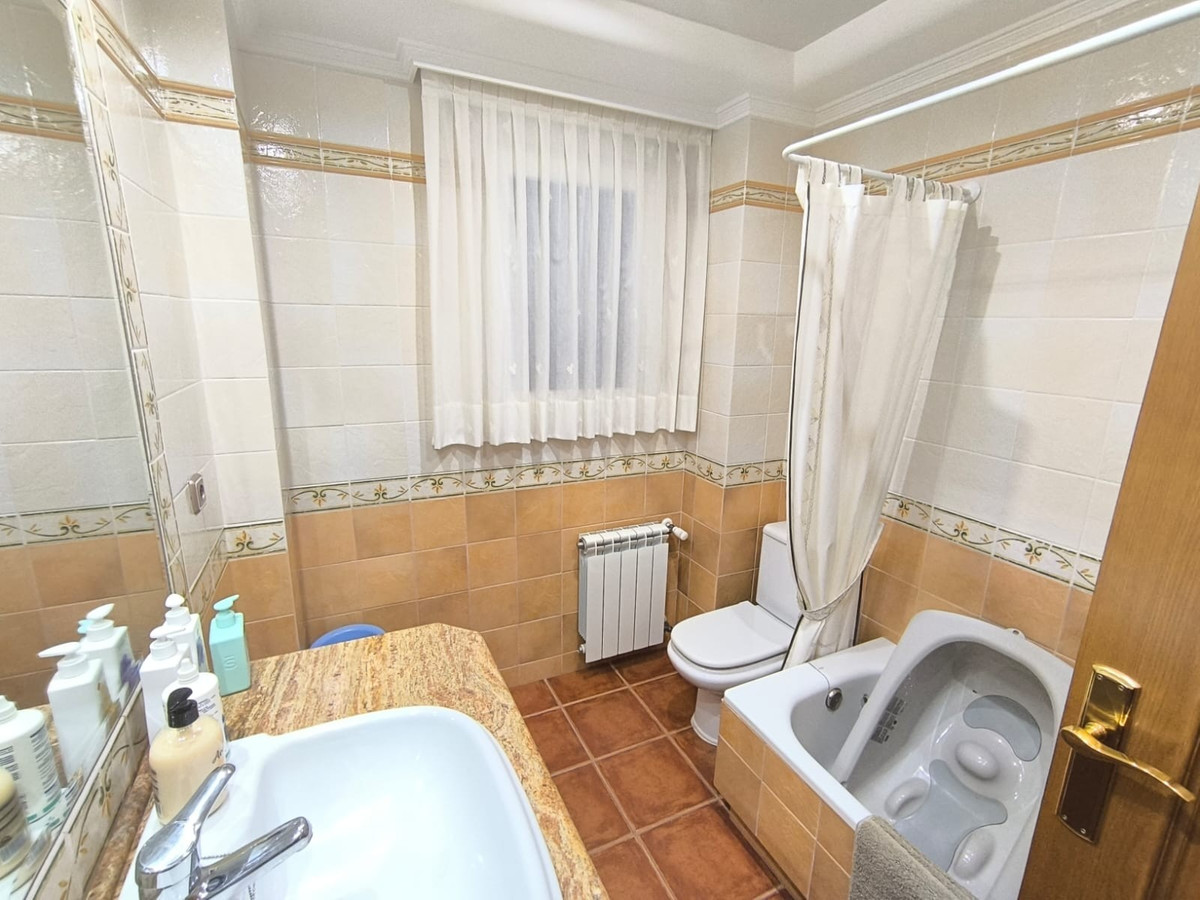 Se vende Villa - Chalet de 5 dormitorios en Costa Calida, Murcia, España