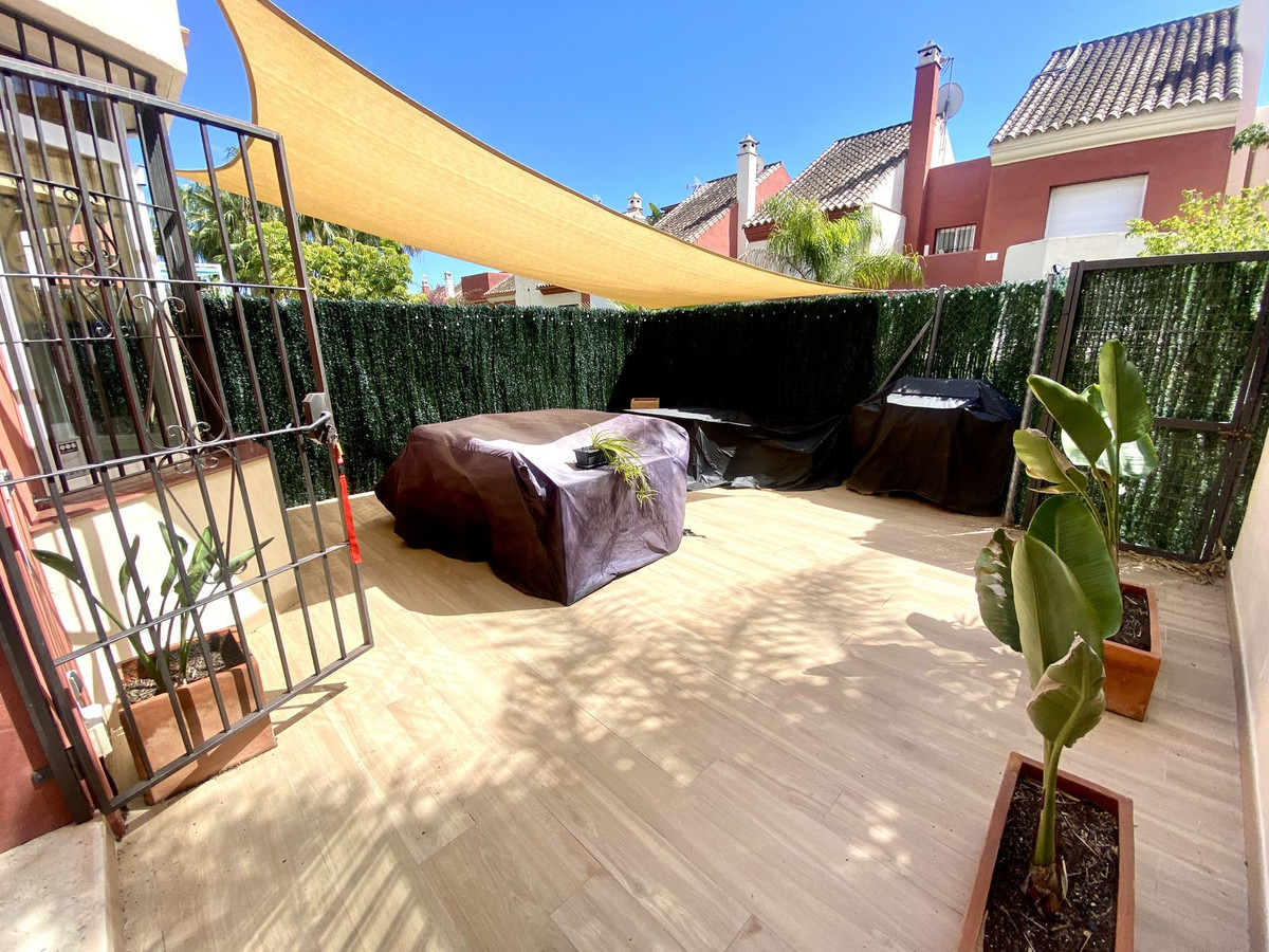 3 Bed Townhouse for sale in Estepona Costa Del Sol, Málaga, Spain
